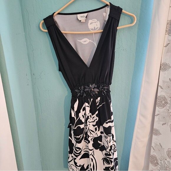 ECI party dress with flashy belt detail - Picture 3 of 6